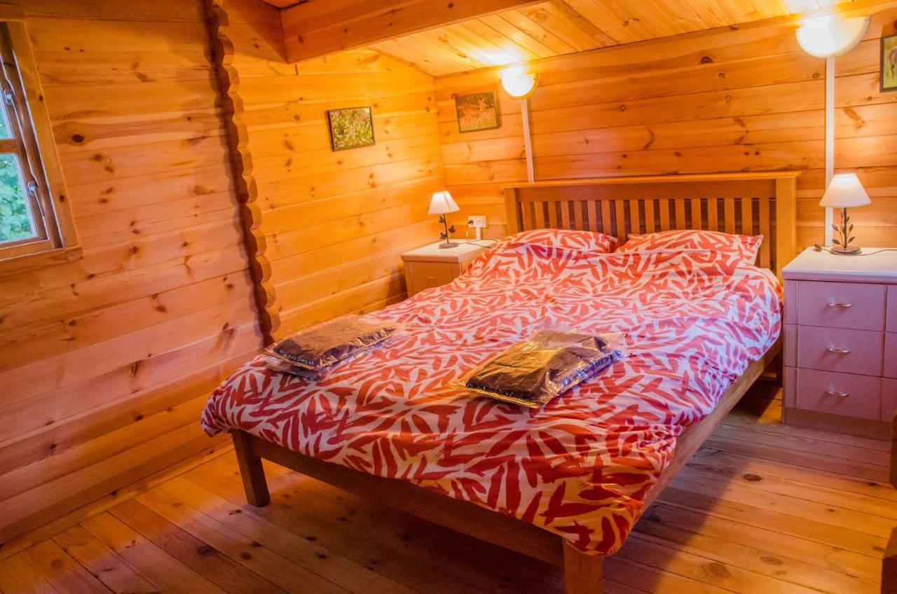 Le Chalet De Louyere Saint-Salvadour Eksteriør bilde